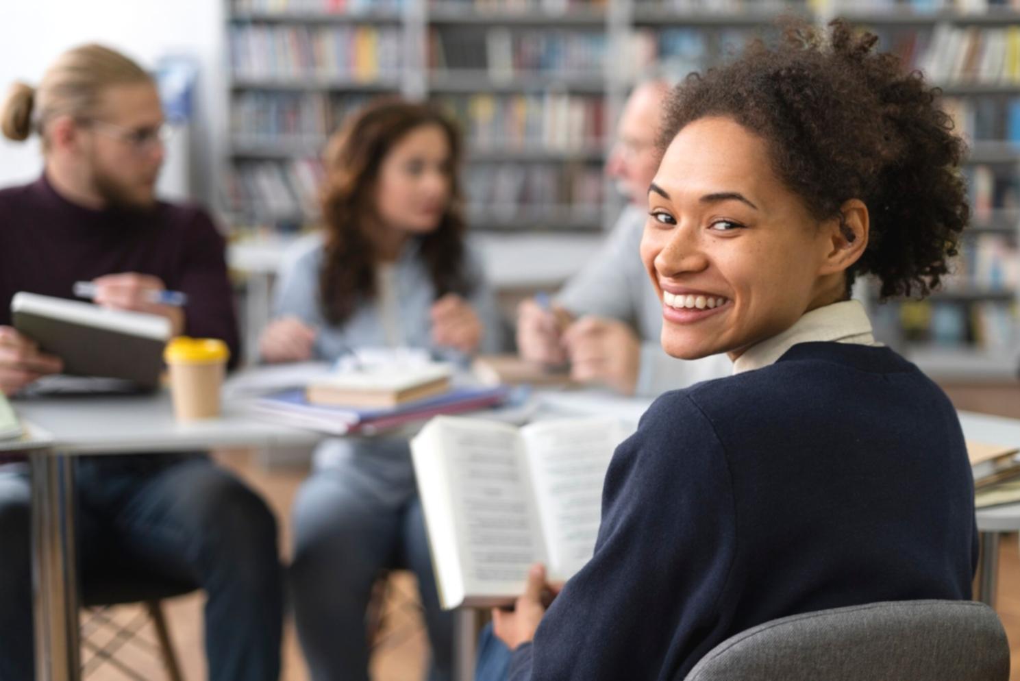 Noraveltiqo Finanzberatung - Professionelle Beratung und Teamwork